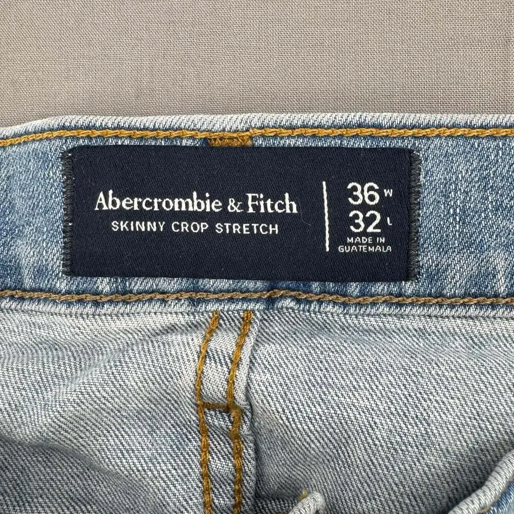 Abercrombie & Fitch Skinny Crop Stretch Distressed Light Wash Jeans 36x32